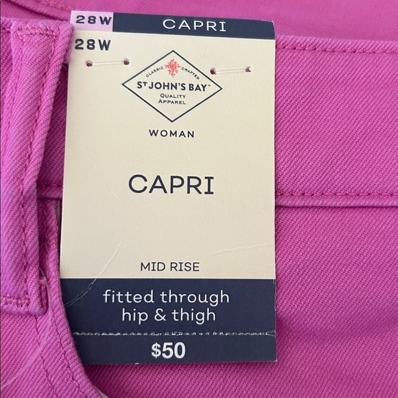 St. John’s Bay NWT Bubble Gum Pink Mid-Rise Plus size Capris 28W - Picture 9 of 9